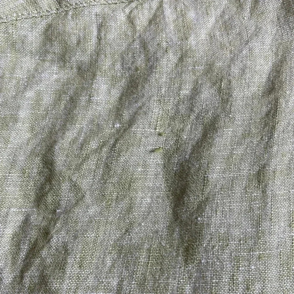Banana Republic | Linen Long  Sleeve Button Down - Picture 6 of 7